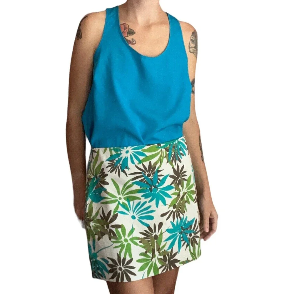 Express Stretch Mini Skirt Size 9/10 Floral With Free NWT Blue Tank Top Large
